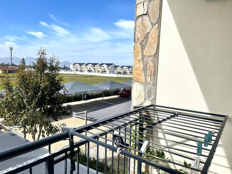 To Let 1 Bedroom Property for Rent in The Huntsman Western Cape